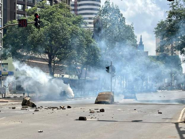 Mass Action: Protestors Gain Access to KICC as Demos Gather Steam in Nairobi  as Businesses close in Nairobi city centre