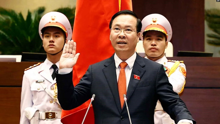 Vietnam President Vo Van resigns over corruption