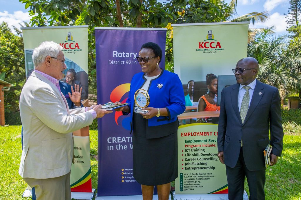 Kampala,Uganda:KCCA RECEIVES ROTARY AWARD